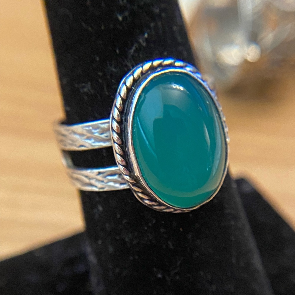 Beautiful 925 sterling silver chrysoprase adjustable ring